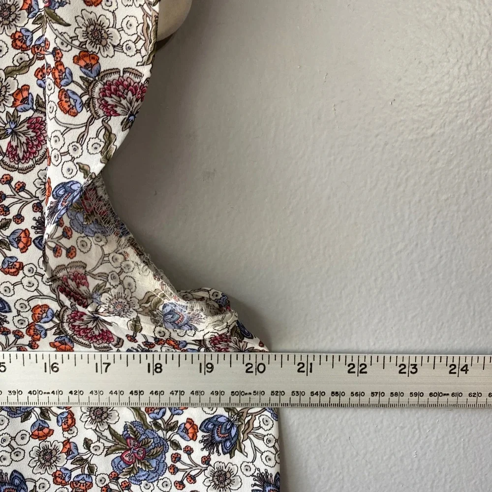 LOFT Womens White Multi Floral‎ V-Neck Flutter Sleeve Blouse Top Medium M 510379